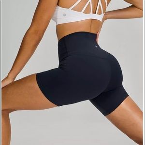 Lululemon Align 6 inch shorts in true navy!